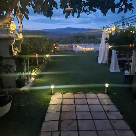 One Bedroom Chalet With Shared Pool Terrace And Wifi At *